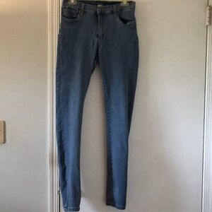 Gently worn Venus skinny light wash jeans